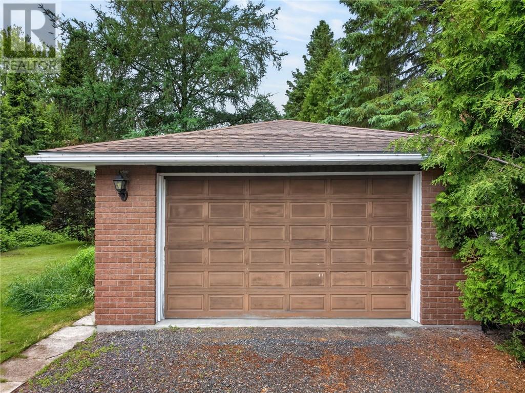 83 Rayside Avenue, Azilda, Ontario  P0M 1B0 - Photo 59 - 2128727