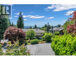 468 SAVILLE CRESCENT, North Vancouver, British Columbia