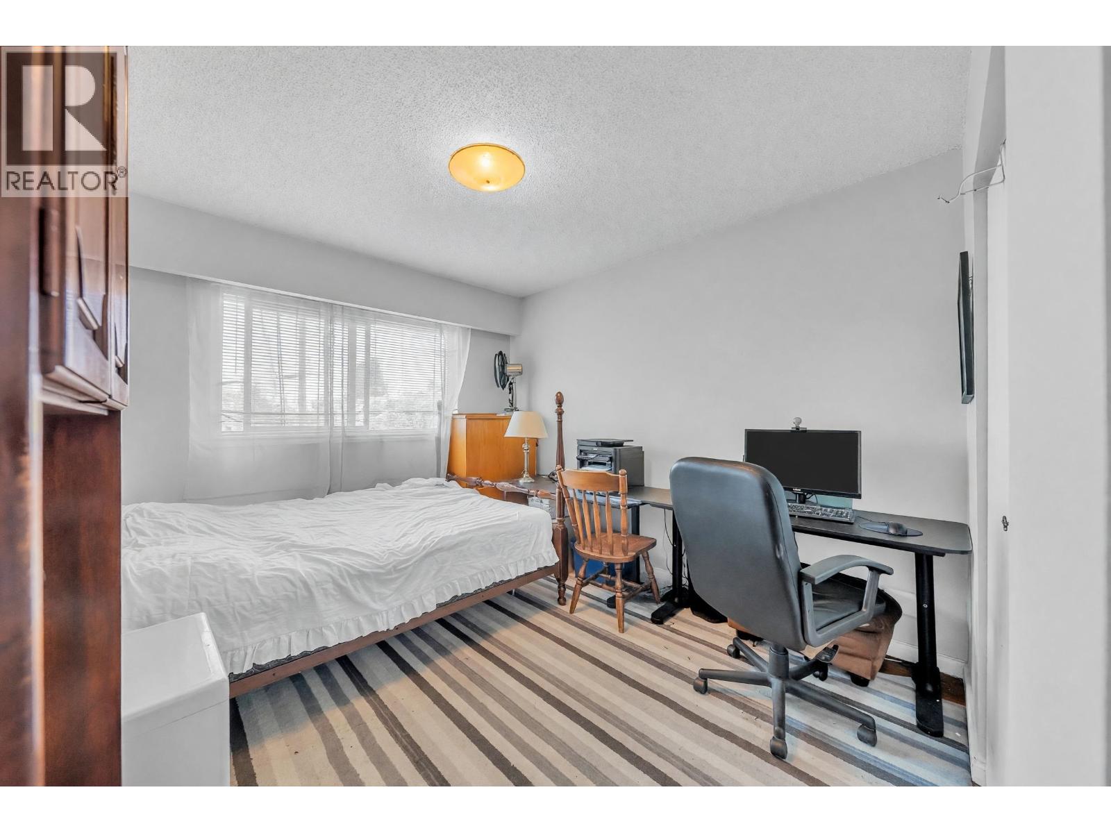 468 Saville Crescent, North Vancouver, British Columbia V7N 3B1 - Photo 11 - R3138290