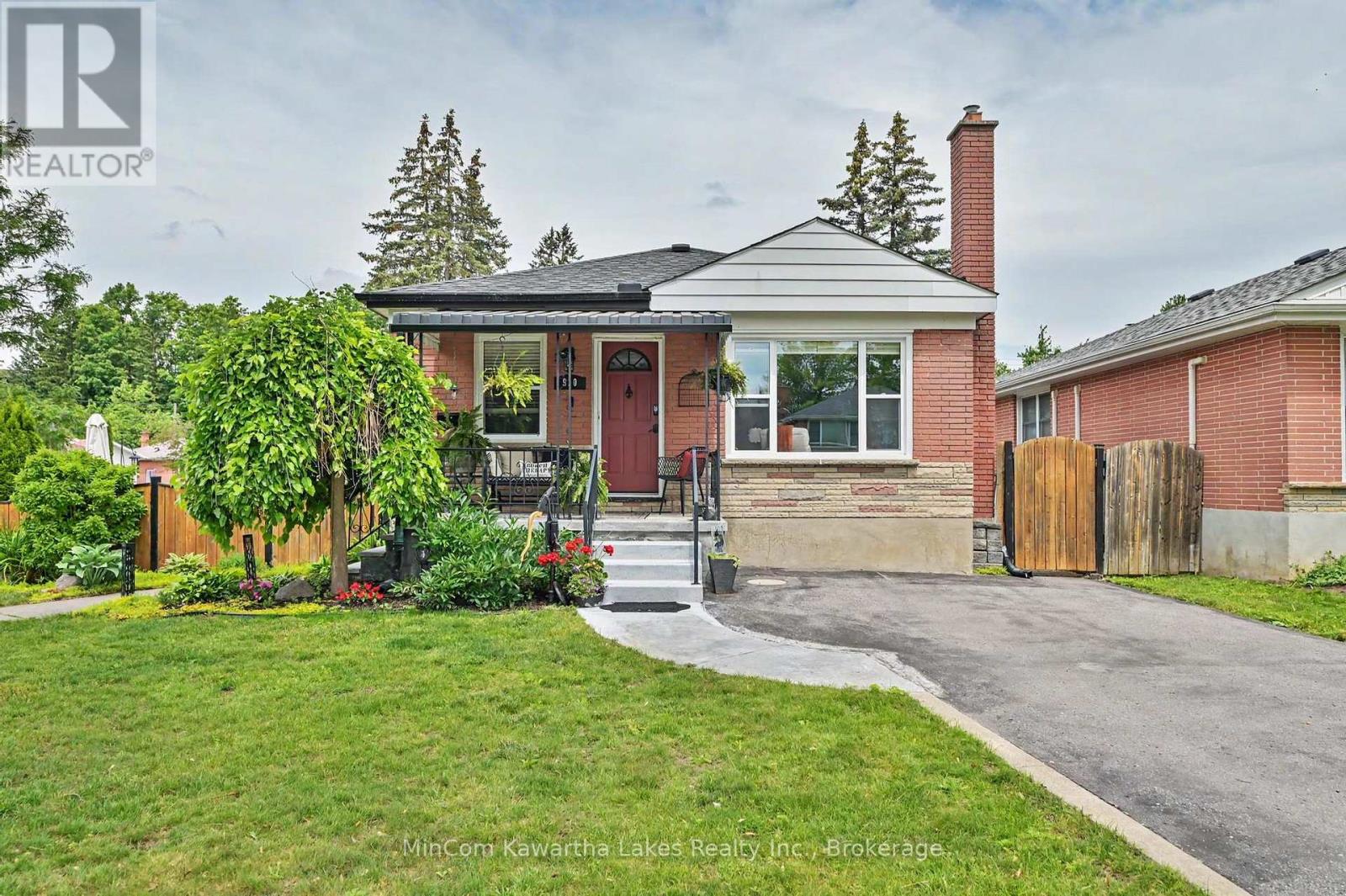 920 Elmdale Crescent, Peterborough, Ontario  K9H 6G3 - Photo 4 - X13482284