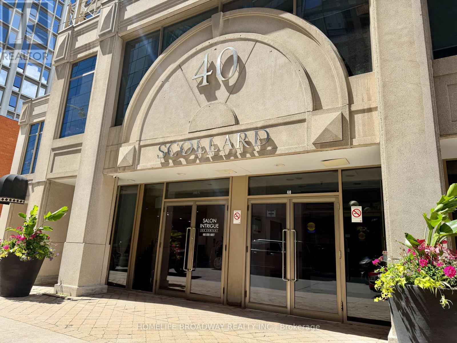 1106 - 40 SCOLLARD STREET, Toronto, Ontario