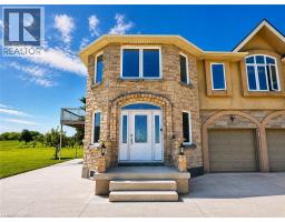 568 RIDGE Road, Hamilton, Ontario