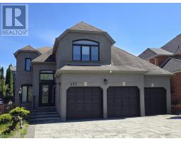 137 MCCLELLAN WAY, Aurora, Ontario