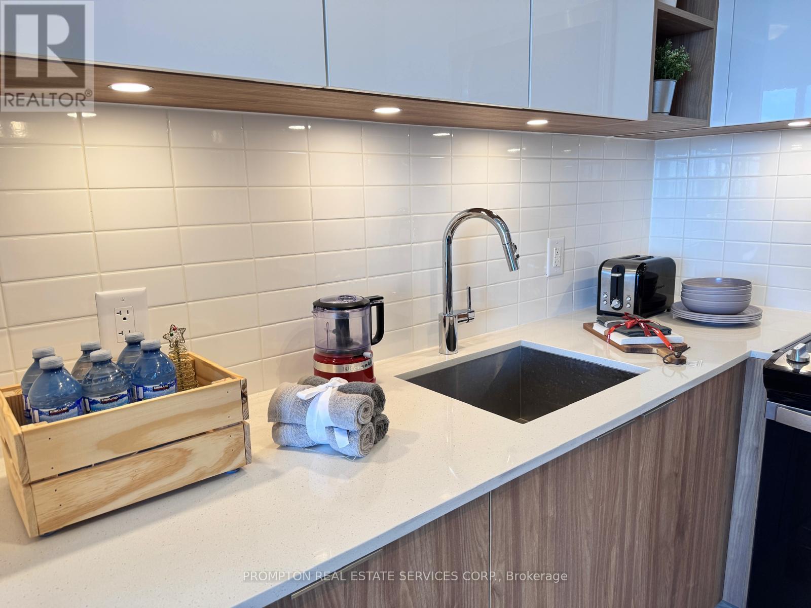 2008 - 25 Holly Street, Toronto, Ontario  M4S 0E3 - Photo 9 - C13482266