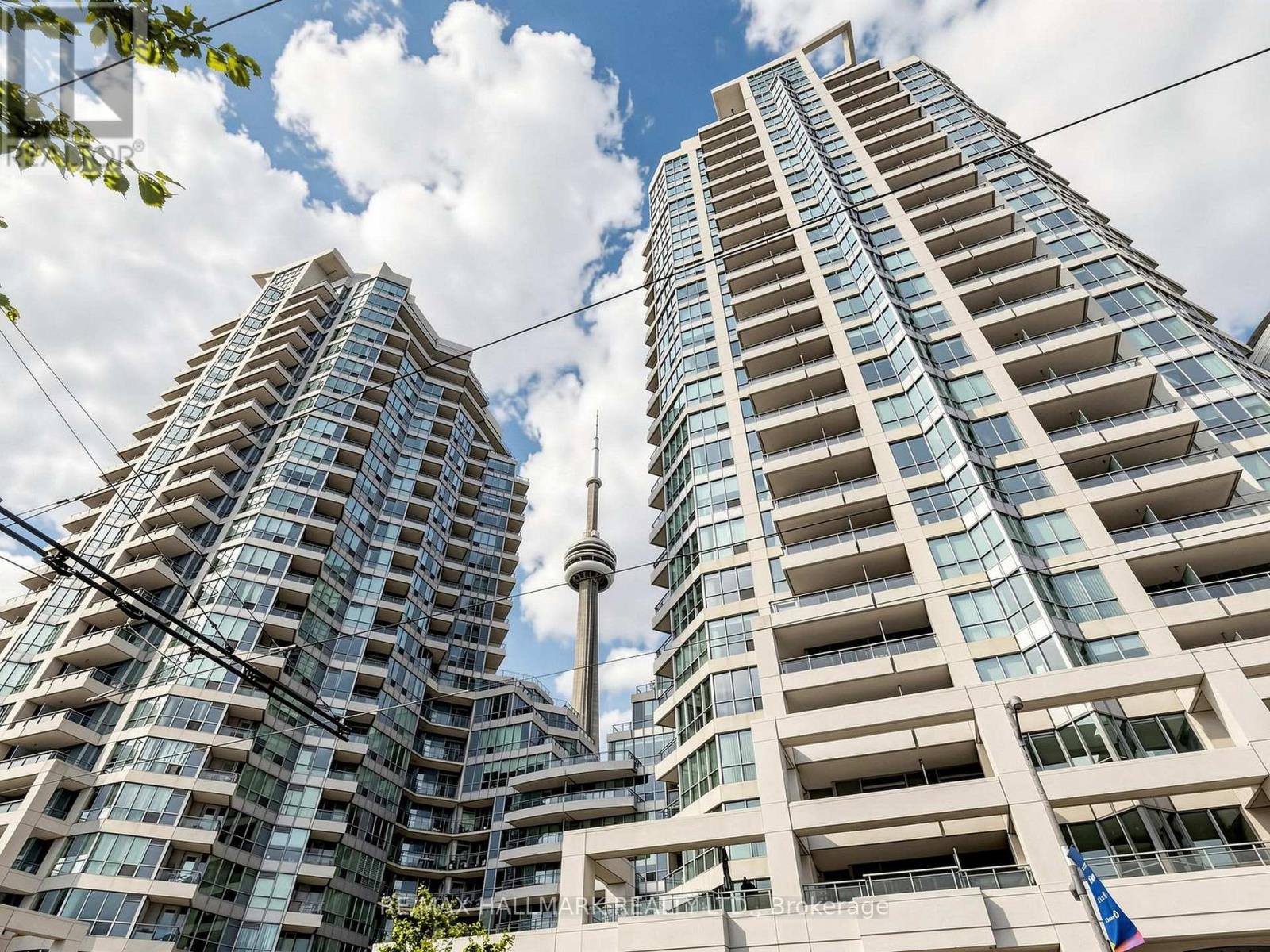 208 - 228 QUEENS QUAY W, Toronto, Ontario