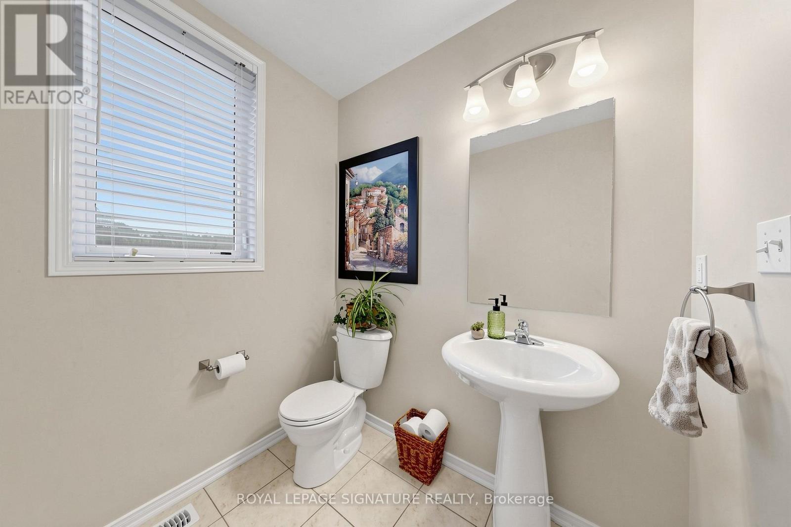 2339 Pilgrim Square, Oshawa, Ontario  L1L 0C1 - Photo 12 - E13482244