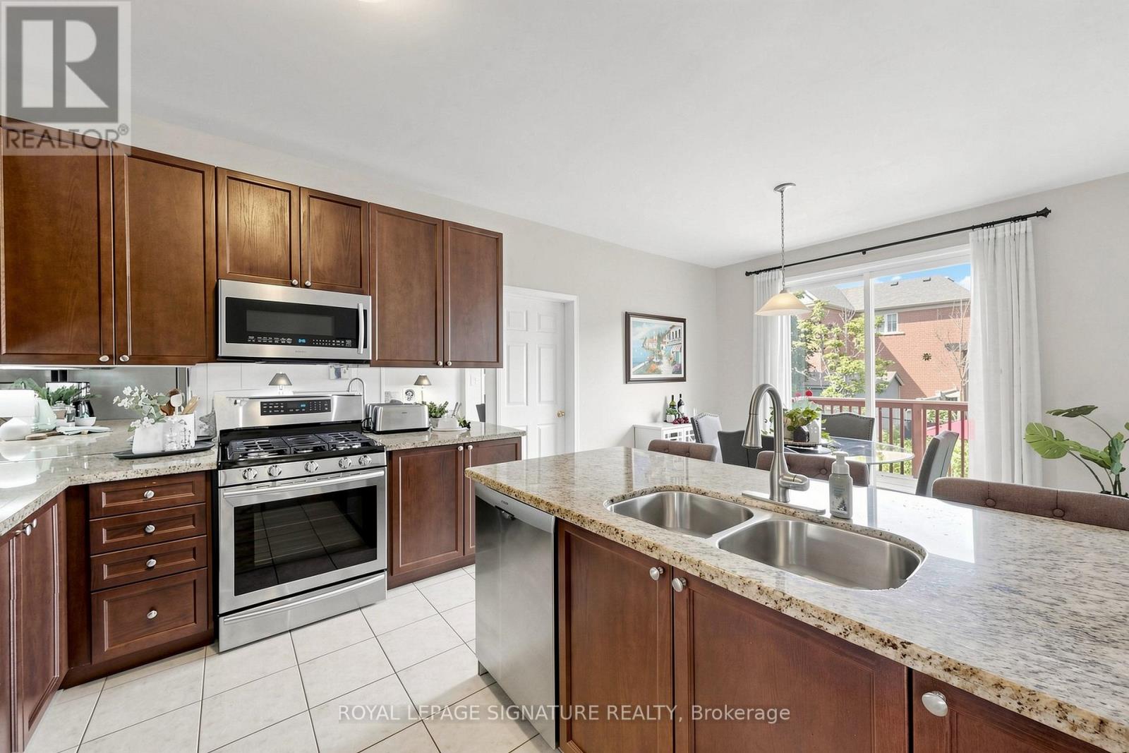 2339 Pilgrim Square, Oshawa, Ontario  L1L 0C1 - Photo 20 - E13482244