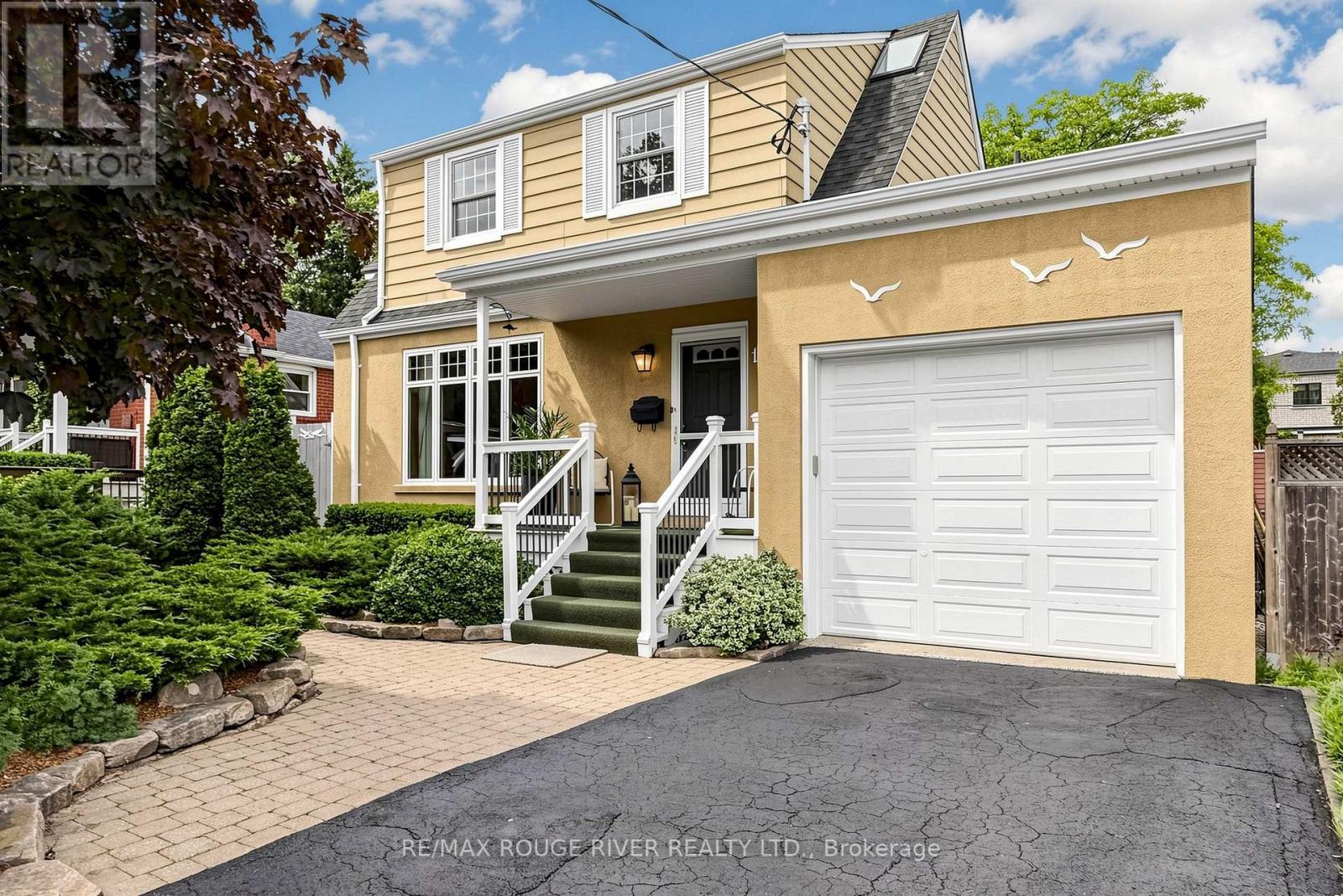 149 BROOKLAWN AVENUE, Toronto, Ontario