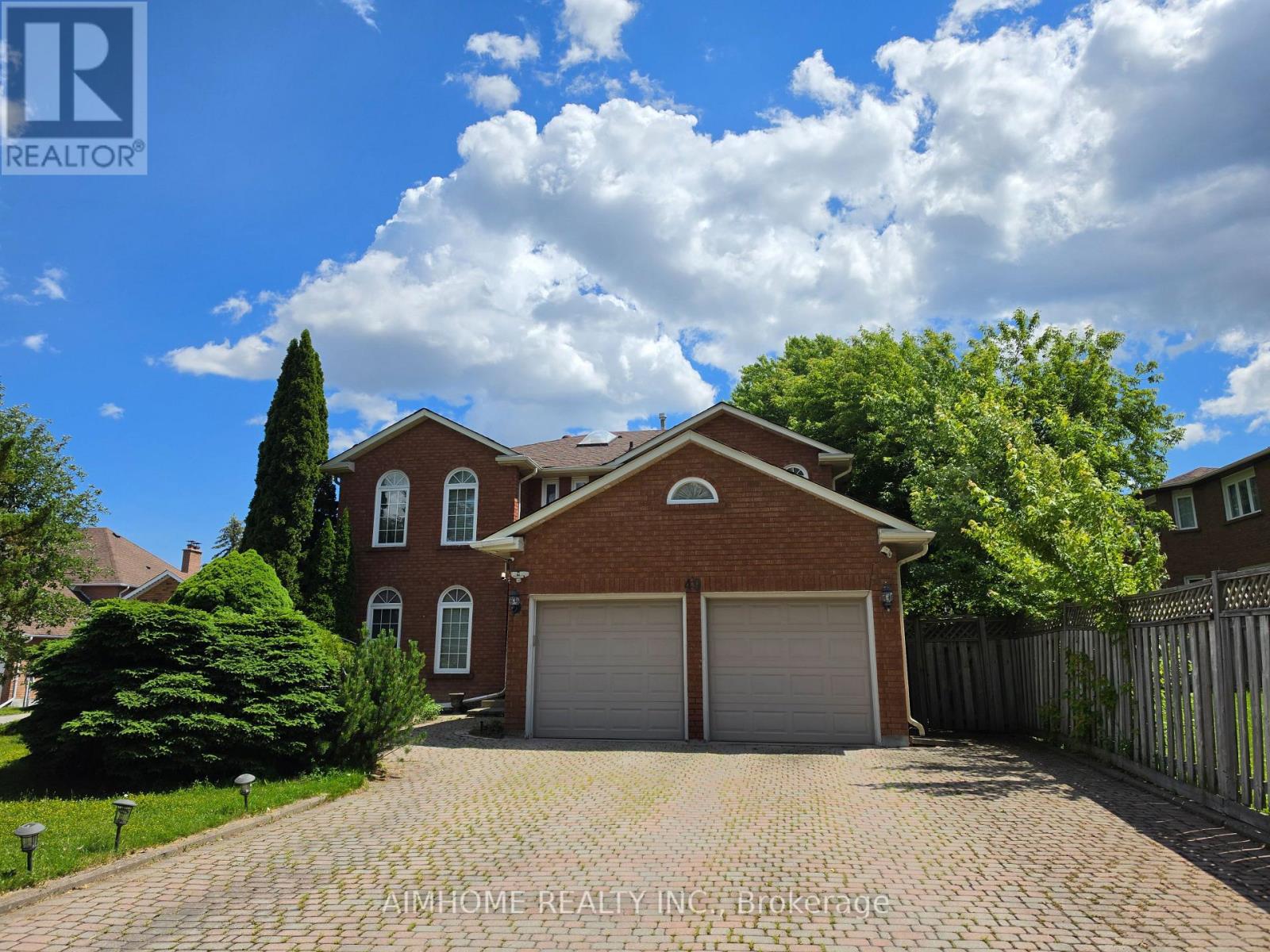 49 HOLBROOK COURT, Markham, Ontario