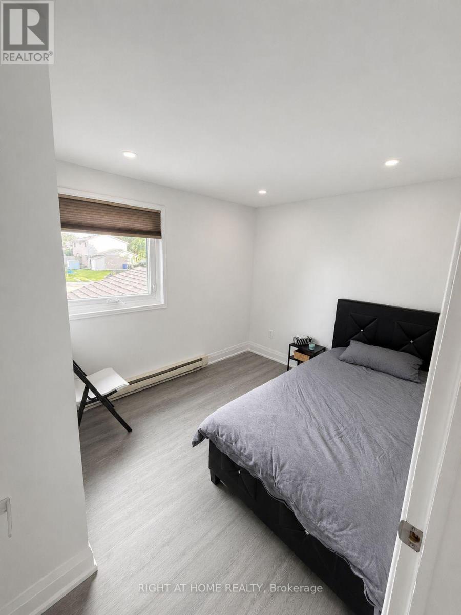 341 Webb Court, Newmarket, Ontario  L3Y 5E8 - Photo 12 - N13482226