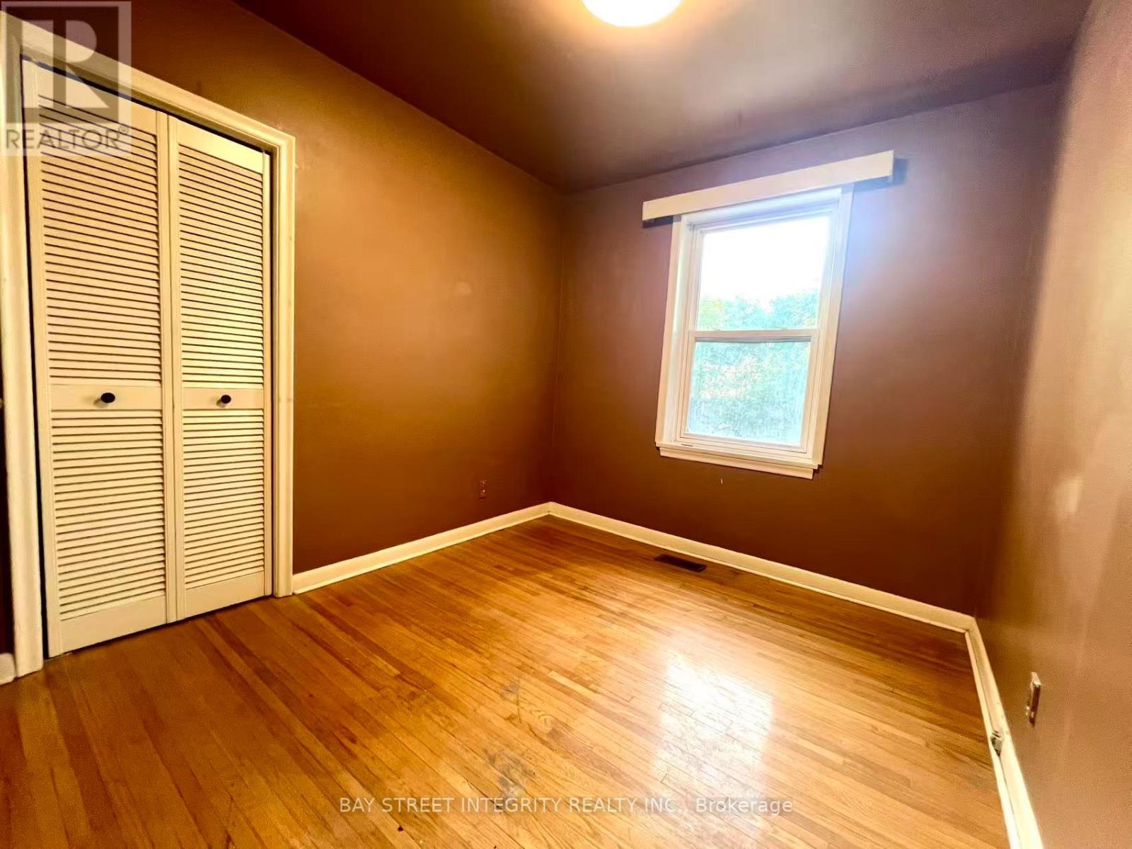 520 Lynett Crescent, Richmond Hill, Ontario  L4C 2V9 - Photo 9 - N13482270