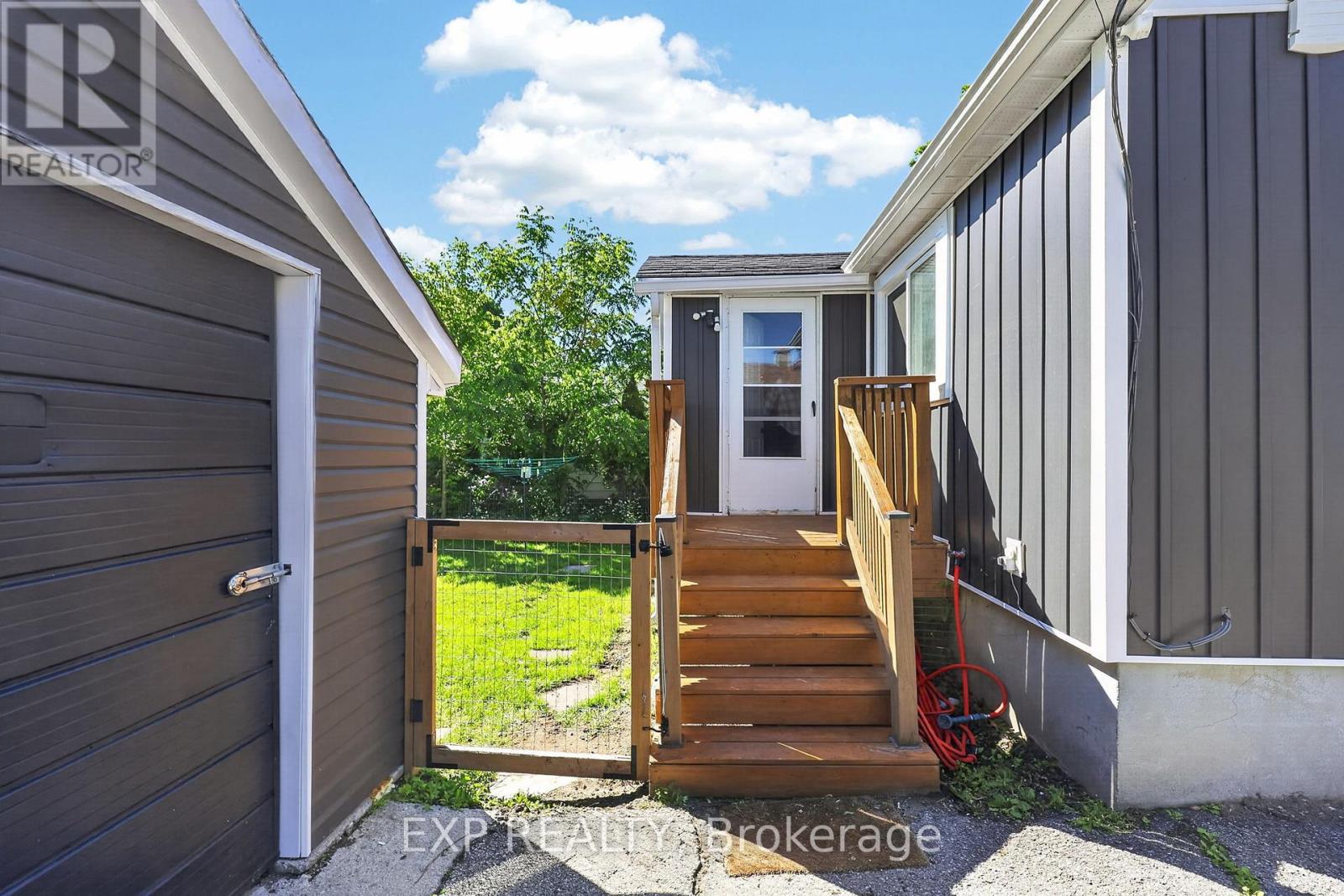 370 Gill Street, Orillia, Ontario  L3V 4K6 - Photo 23 - S13482294