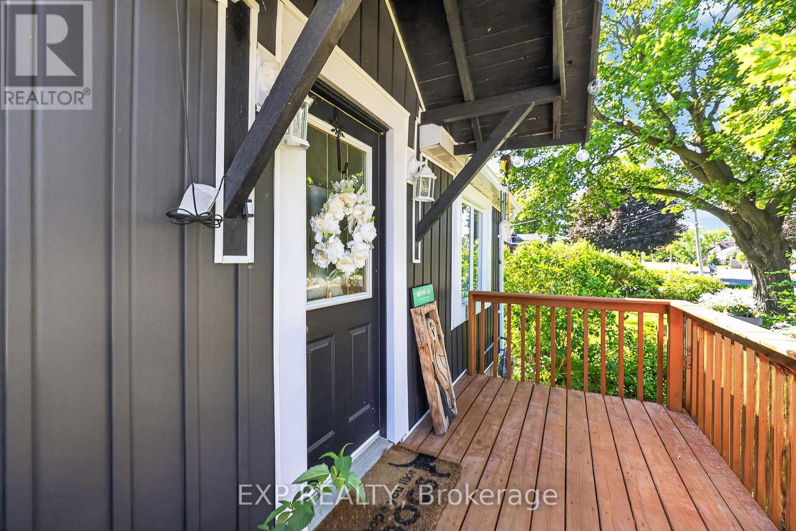 370 Gill Street, Orillia, Ontario  L3V 4K6 - Photo 5 - S13482294