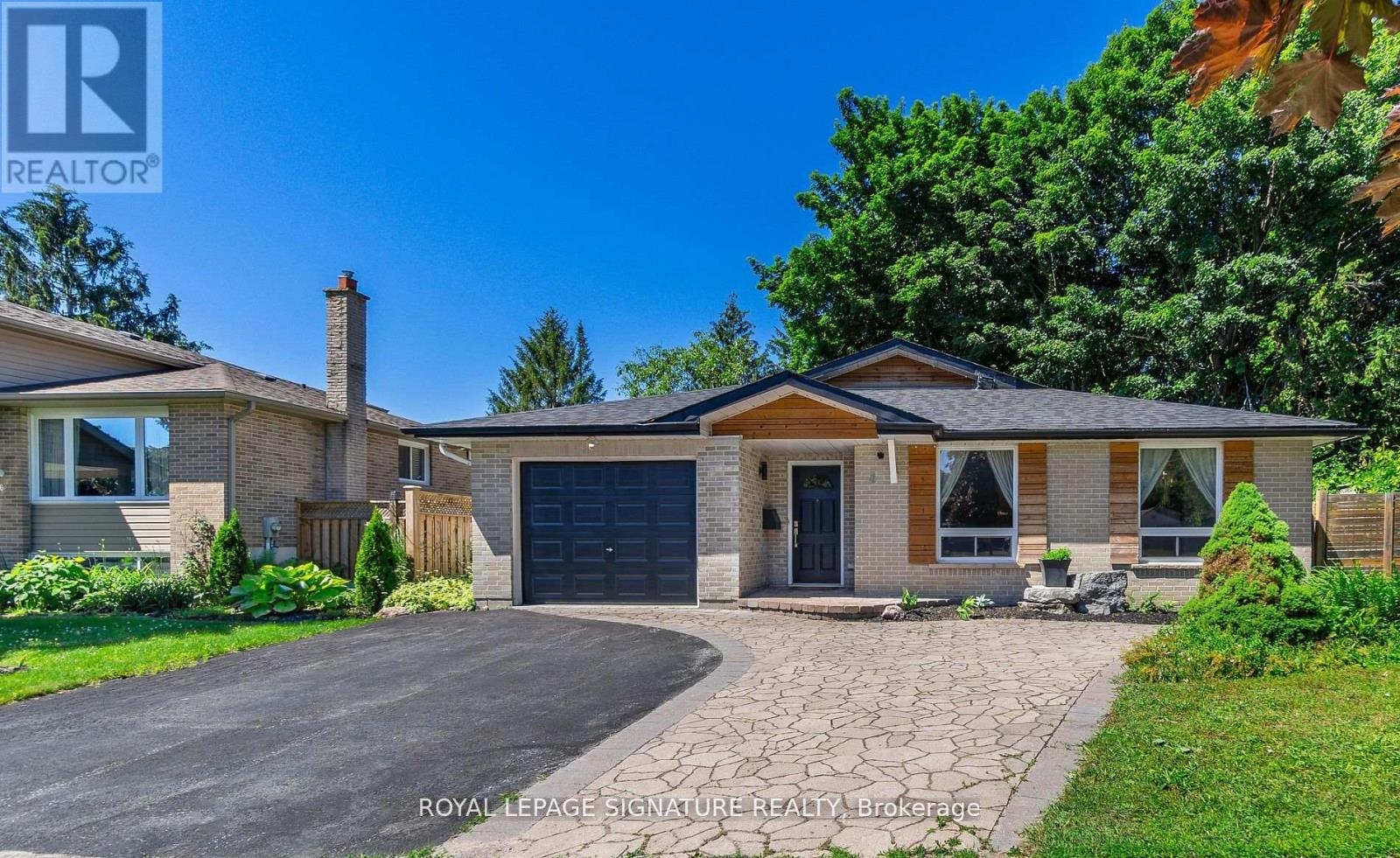 Upper - 4 Patricia Avenue, Barrie (Cundles East), Ontario  L4M 3J7 - Photo 2 - S13482322