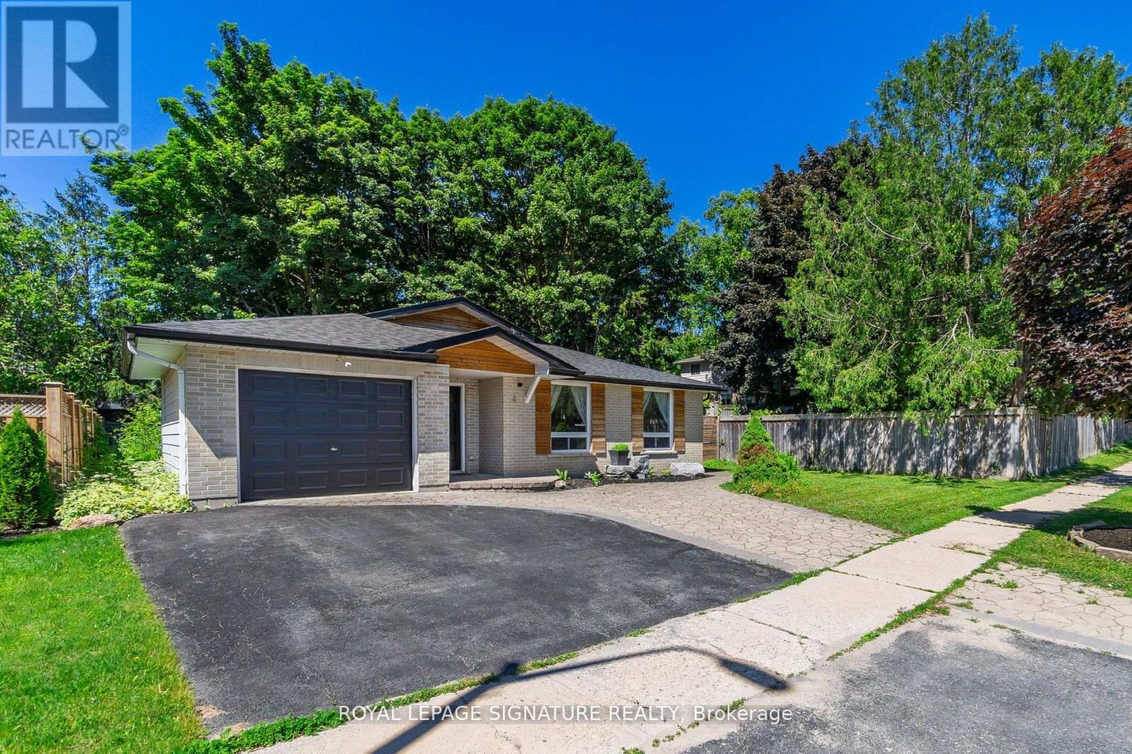 Upper - 4 Patricia Avenue, Barrie (Cundles East), Ontario  L4M 3J7 - Photo 3 - S13482322