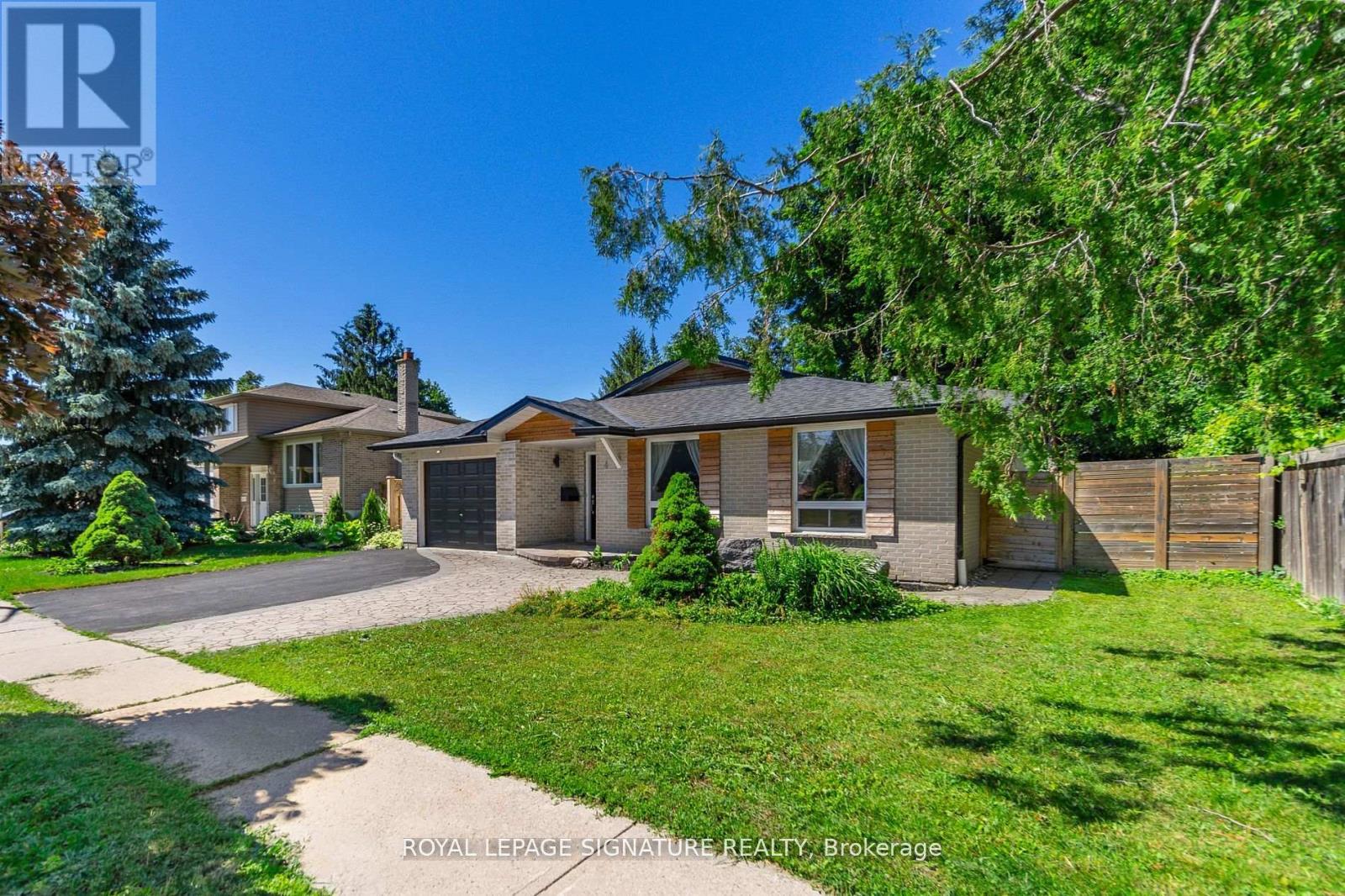 Upper - 4 Patricia Avenue, Barrie (Cundles East), Ontario  L4M 3J7 - Photo 4 - S13482322