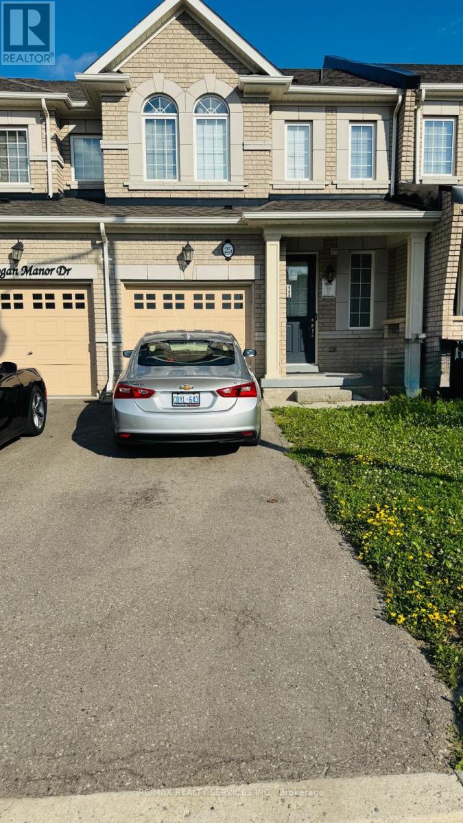 25 HOGAN MANOR DRIVE, Brampton, Ontario