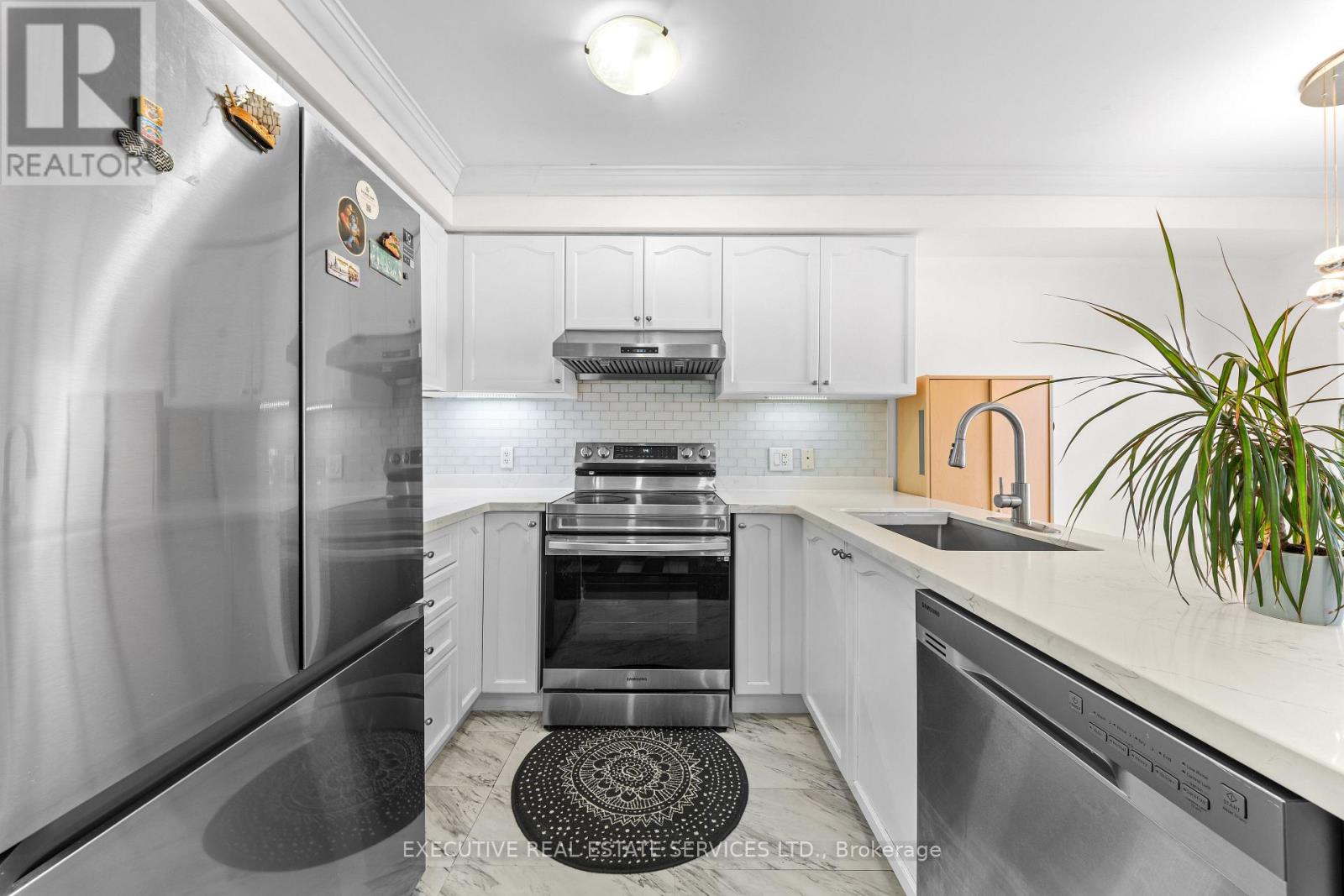 39 Kintyre Street, Brampton, Ontario  L6Z 0E5 - Photo 17 - W13482320
