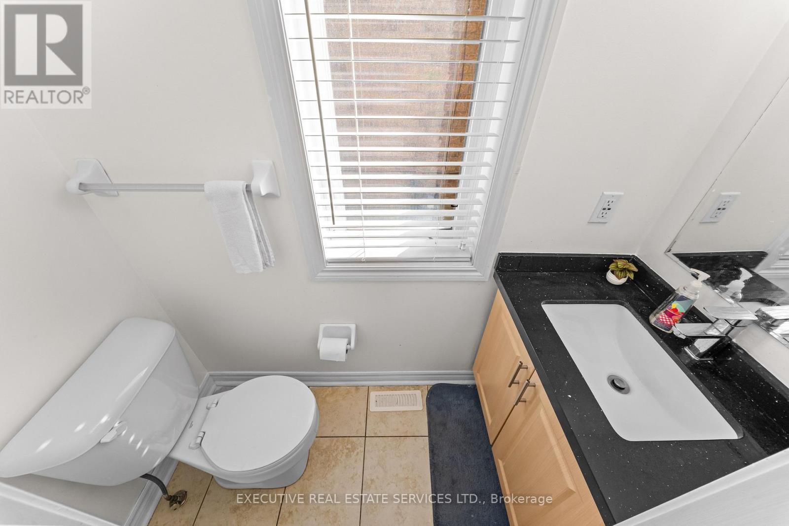 39 Kintyre Street, Brampton, Ontario  L6Z 0E5 - Photo 9 - W13482320