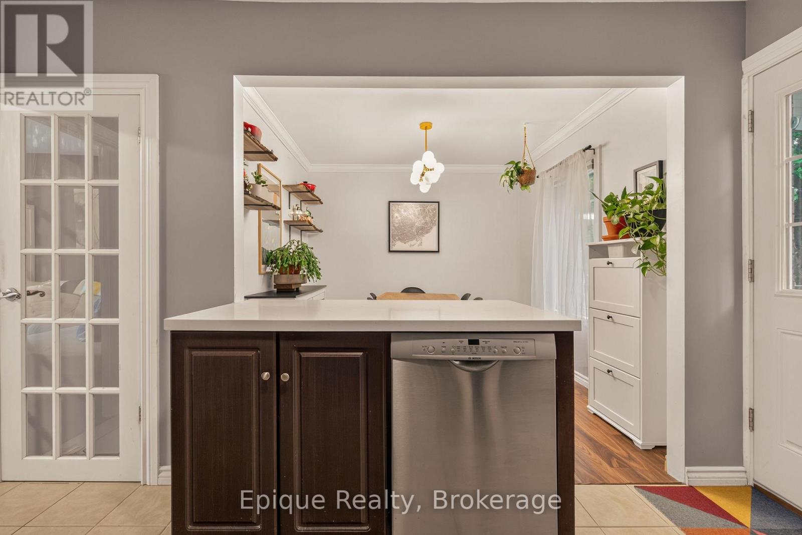 93 Graham Avenue S, Hamilton, Ontario  L8K 2M2 - Photo 12 - X13482214