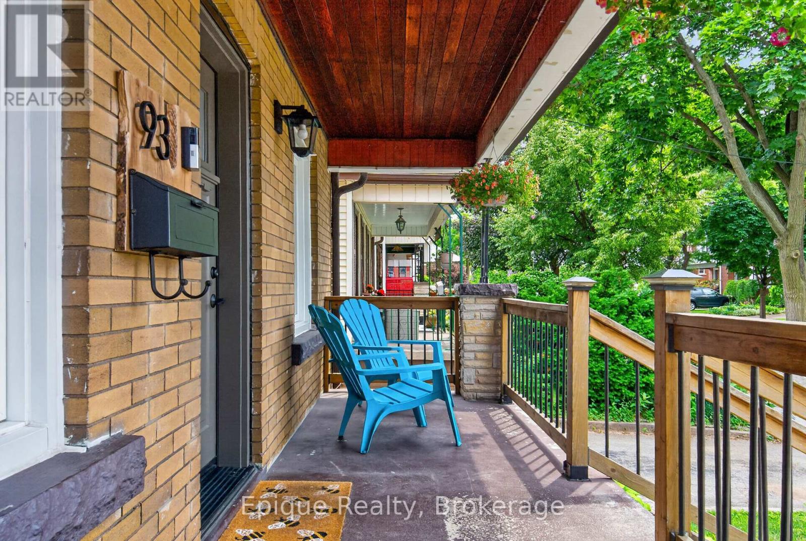 93 Graham Avenue S, Hamilton, Ontario  L8K 2M2 - Photo 3 - X13482214
