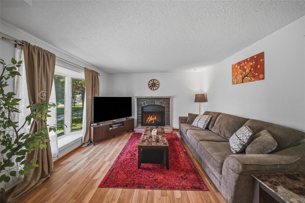 39 Culloden Road, Winnipeg, Manitoba  R2J 3S4 - Photo 2 - 202614804