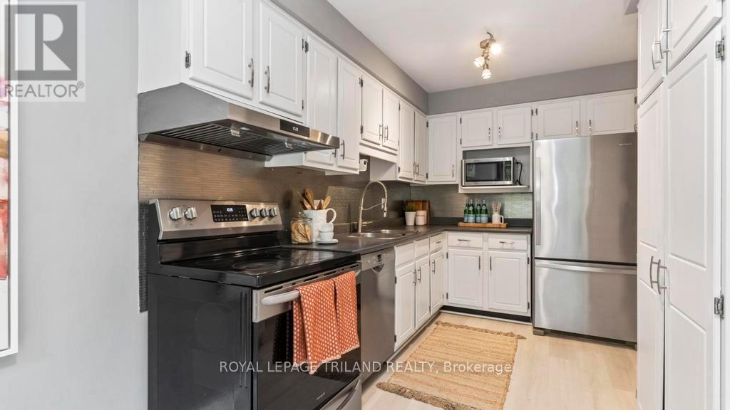 12 - 535 Topping Lane, London South, Ontario  N6J 3M8 - Photo 3 - X13482428