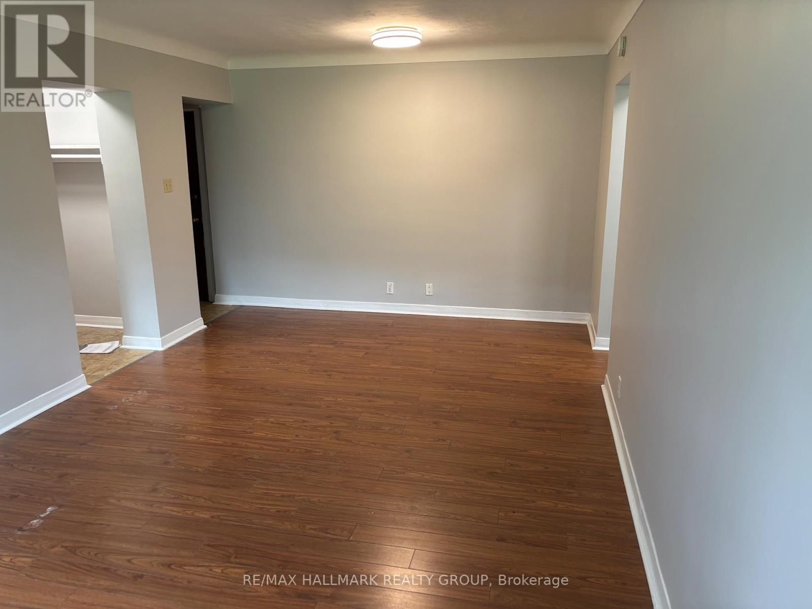 2 - 1064 Merivale Road, Ottawa, Ontario  K1Z 6A9 - Photo 6 - X13482438