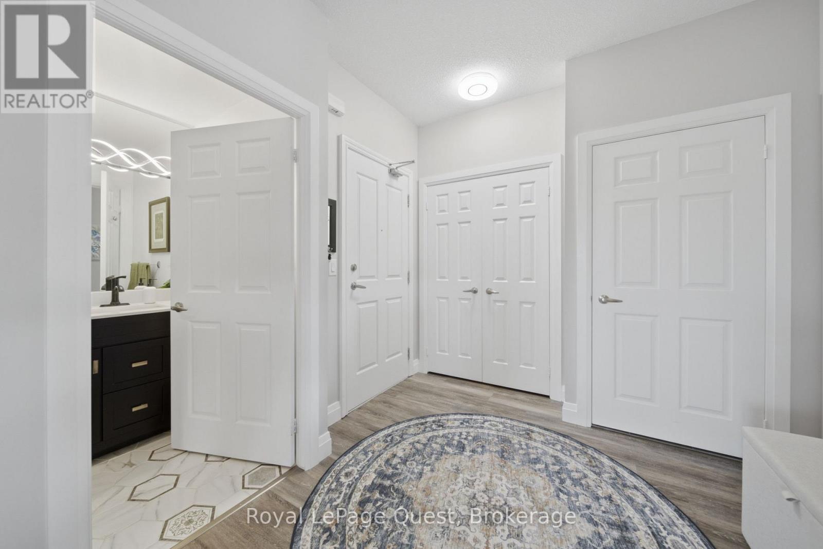 203 - 354 Atherley Road, Orillia, Ontario  L3V 6H6 - Photo 2 - S13482402