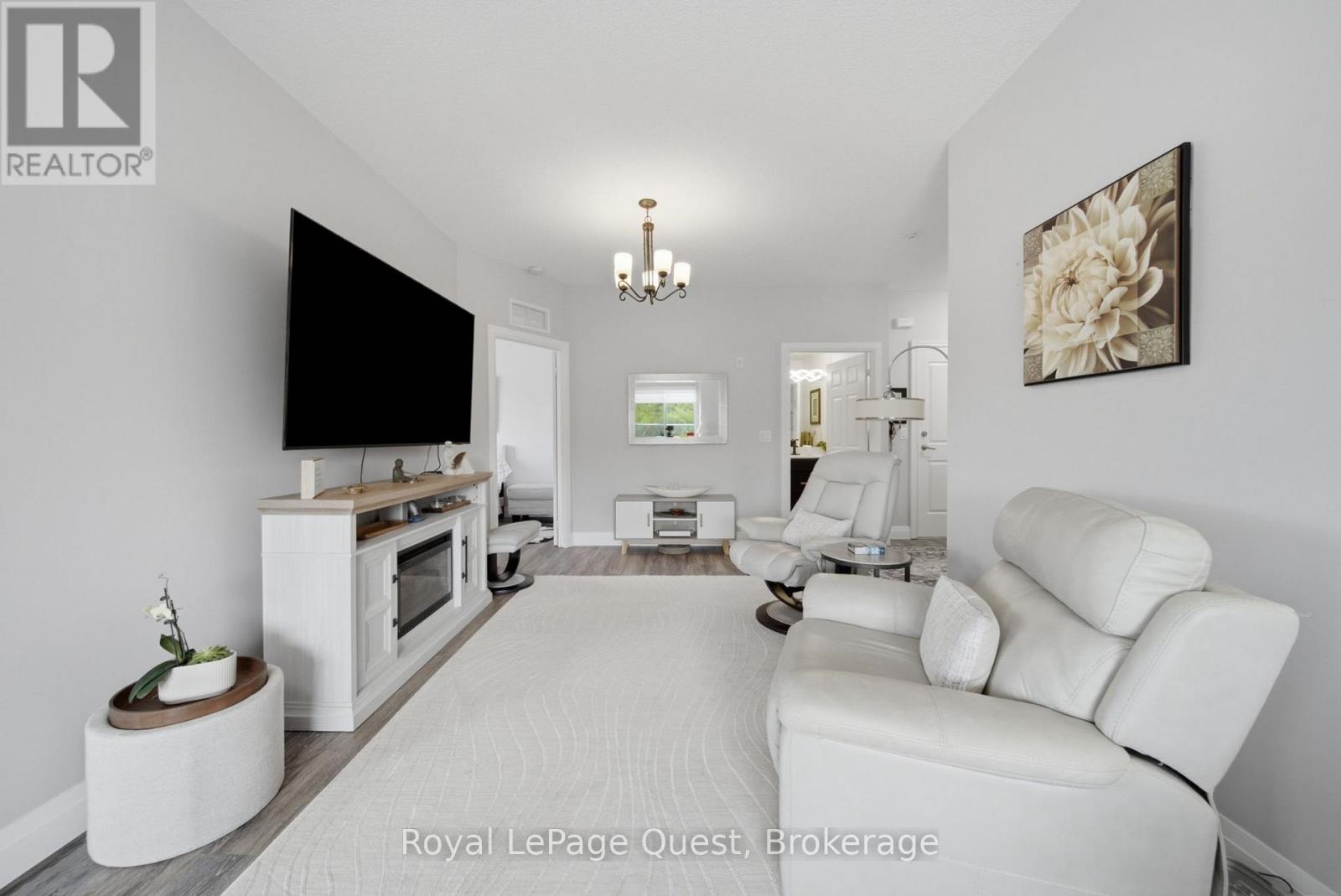203 - 354 Atherley Road, Orillia, Ontario  L3V 6H6 - Photo 7 - S13482402