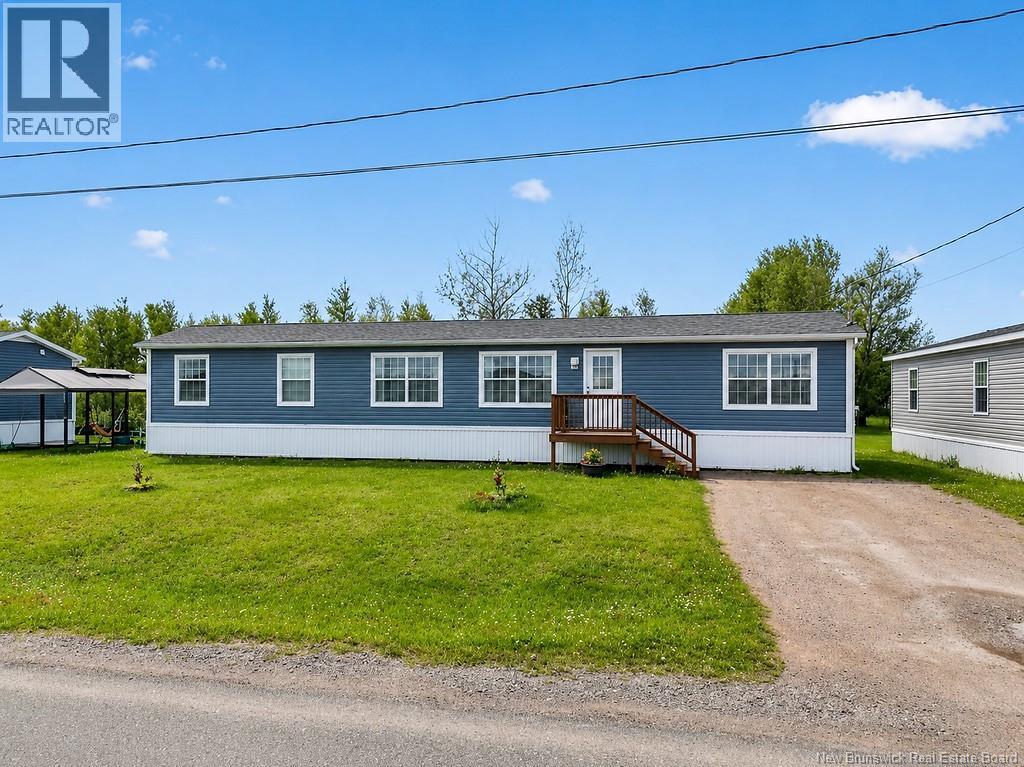 19 Rue Anna, Bas Cap Pele, New Brunswick