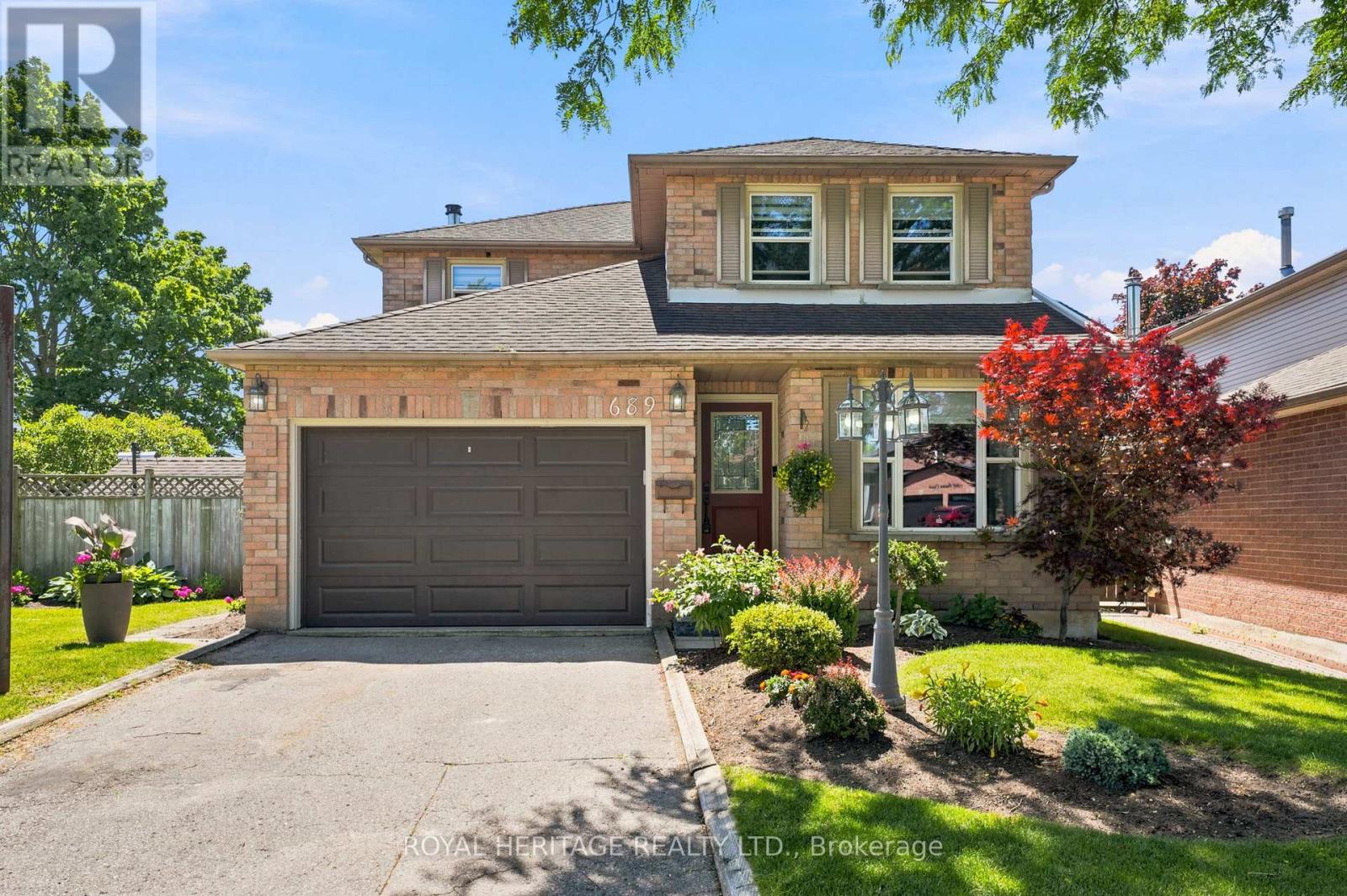 689 PASCOE COURT, Oshawa, Ontario
