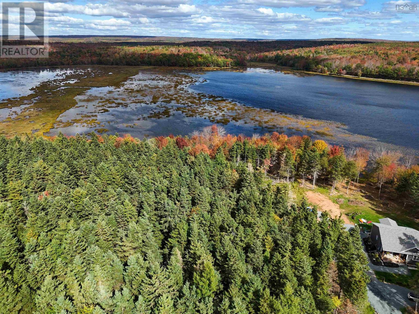 994 Lake Egmont Road, Lake Egmont, Nova Scotia  B0N 1Y0 - Photo 9 - 202527302