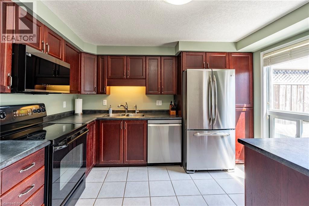 26 Chantilly Street, Kitchener, Ontario  N2R 1V6 - Photo 5 - 40835480