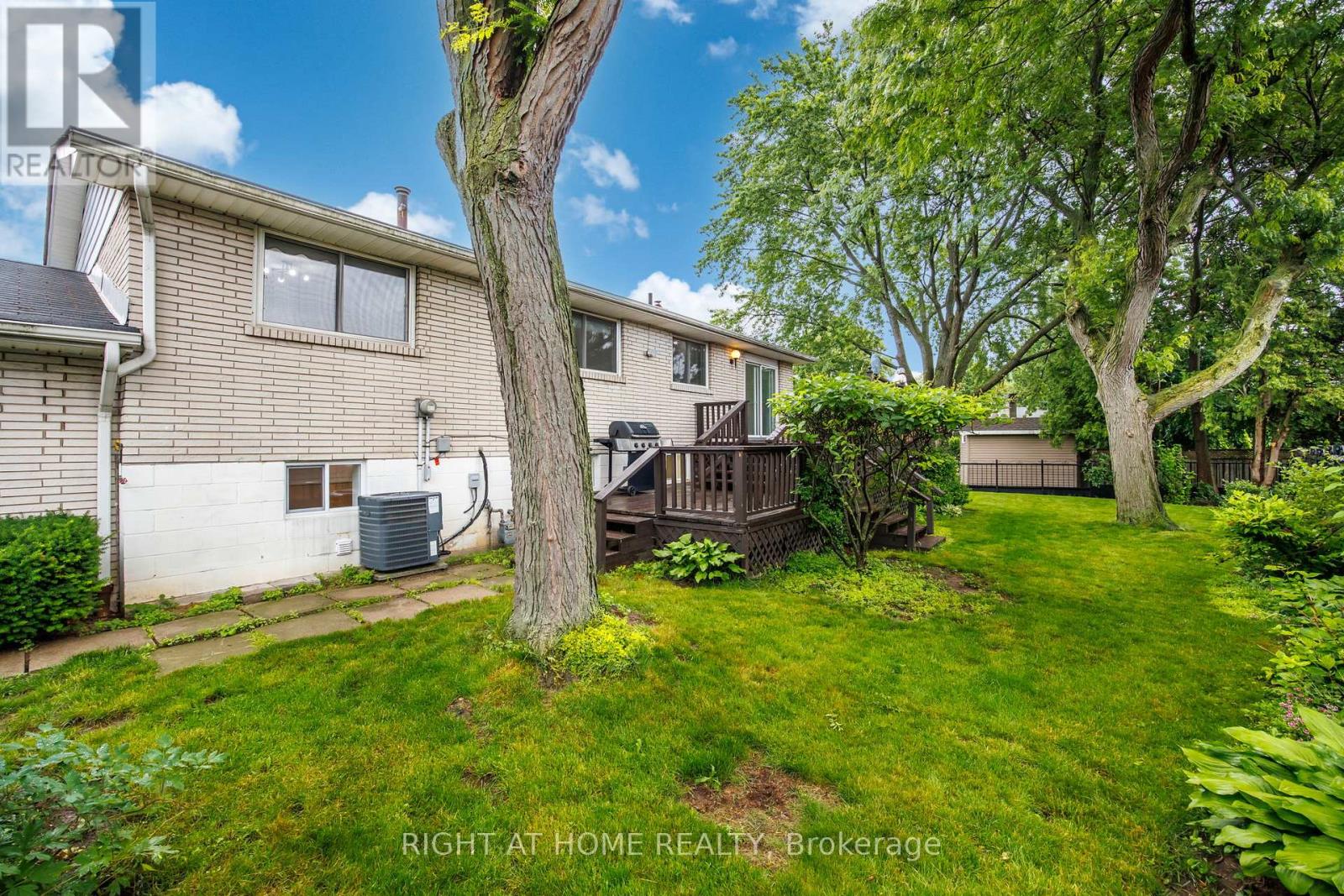 39 San Francisco Avenue, Hamilton, Ontario  L9C 5N8 - Photo 35 - X13482370