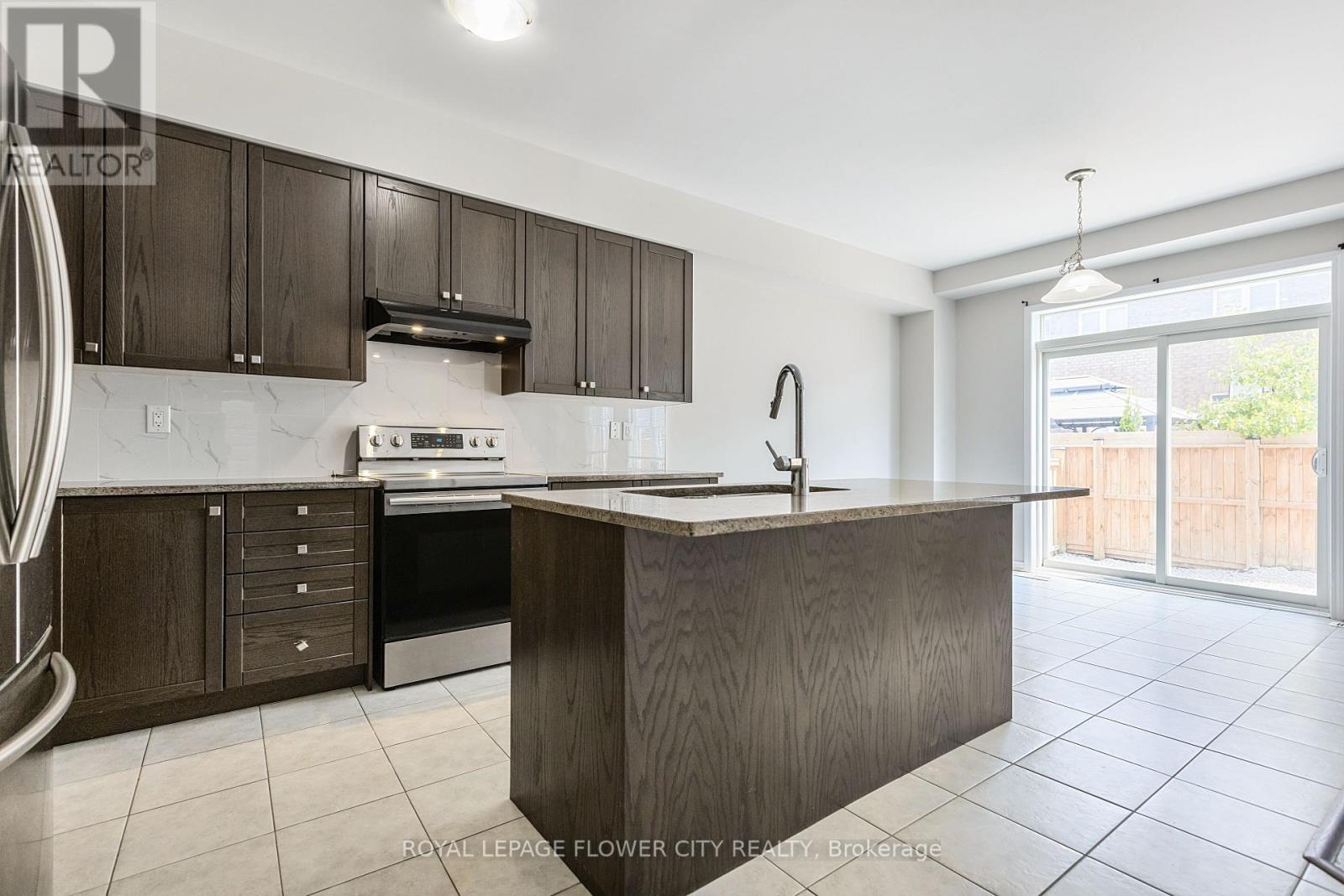 25 Munro Circle, Brant, Ontario N3T 0R1 - Photo 16 - X13482404