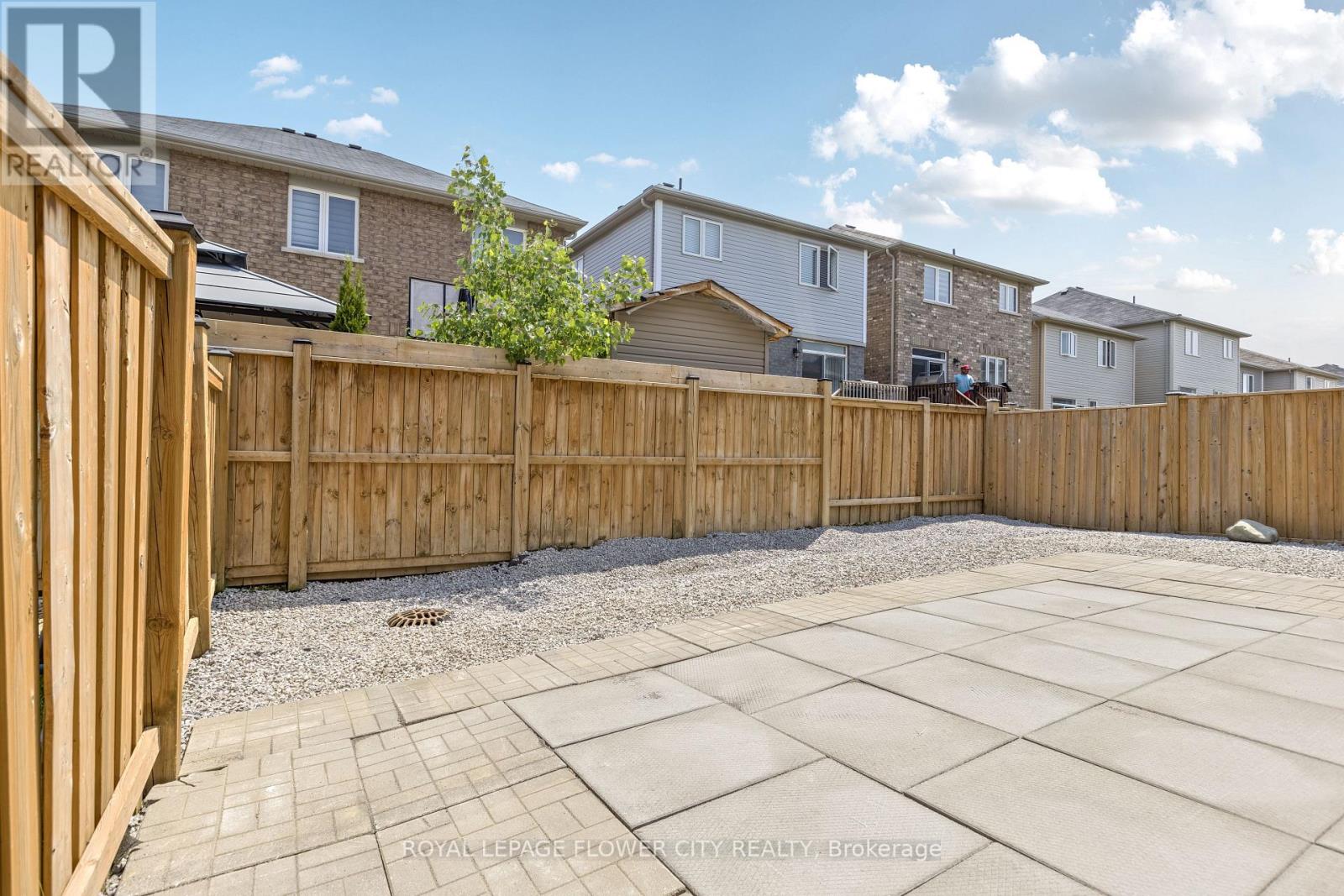 25 Munro Circle, Brant, Ontario N3T 0R1 - Photo 3 - X13482404