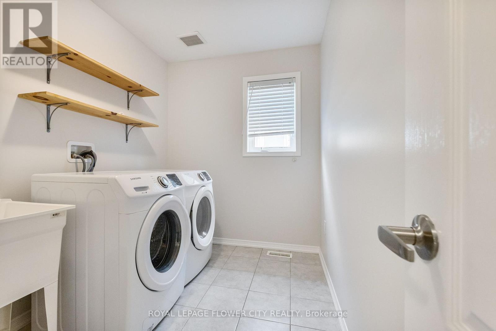 25 Munro Circle, Brant, Ontario N3T 0R1 - Photo 30 - X13482404