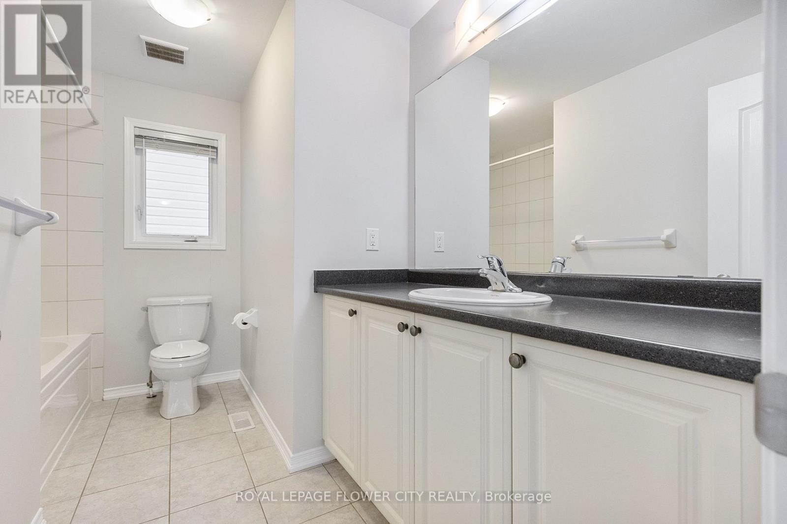 25 Munro Circle, Brant, Ontario N3T 0R1 - Photo 33 - X13482404