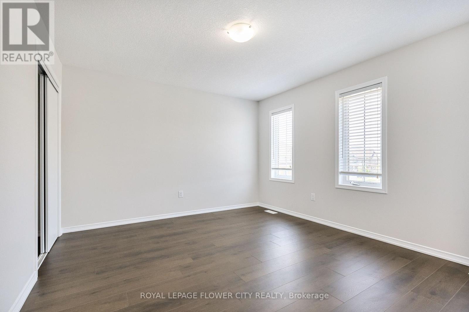 25 Munro Circle, Brant, Ontario N3T 0R1 - Photo 34 - X13482404