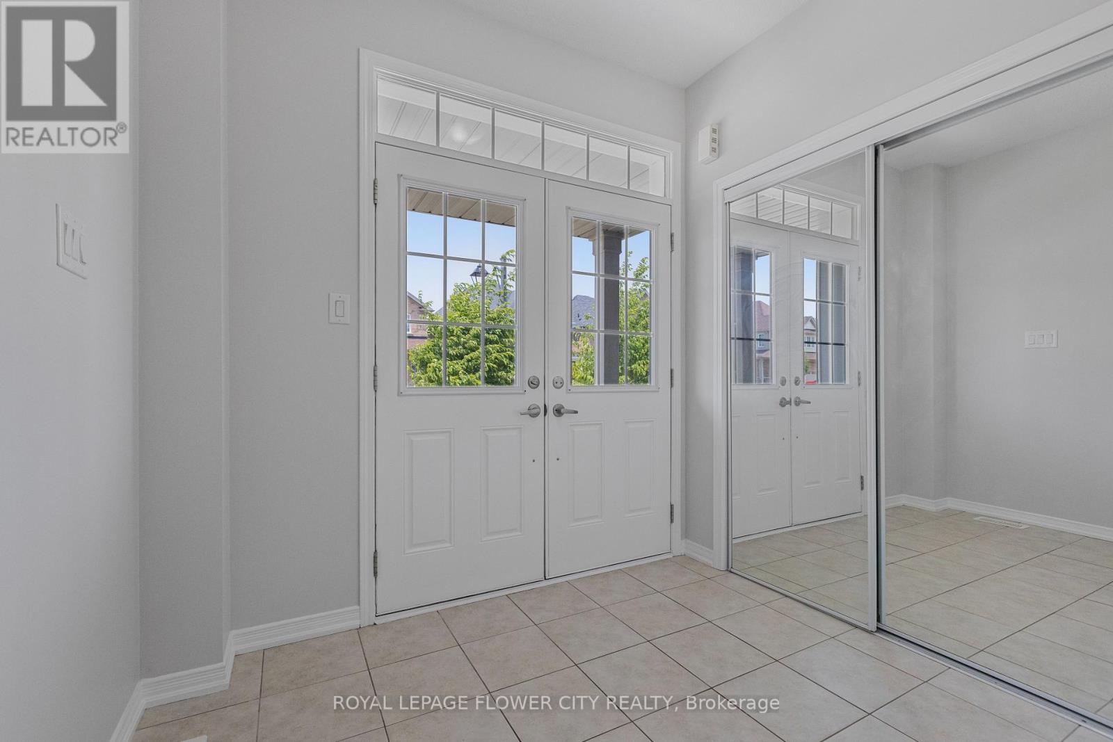 25 Munro Circle, Brant, Ontario N3T 0R1 - Photo 6 - X13482404