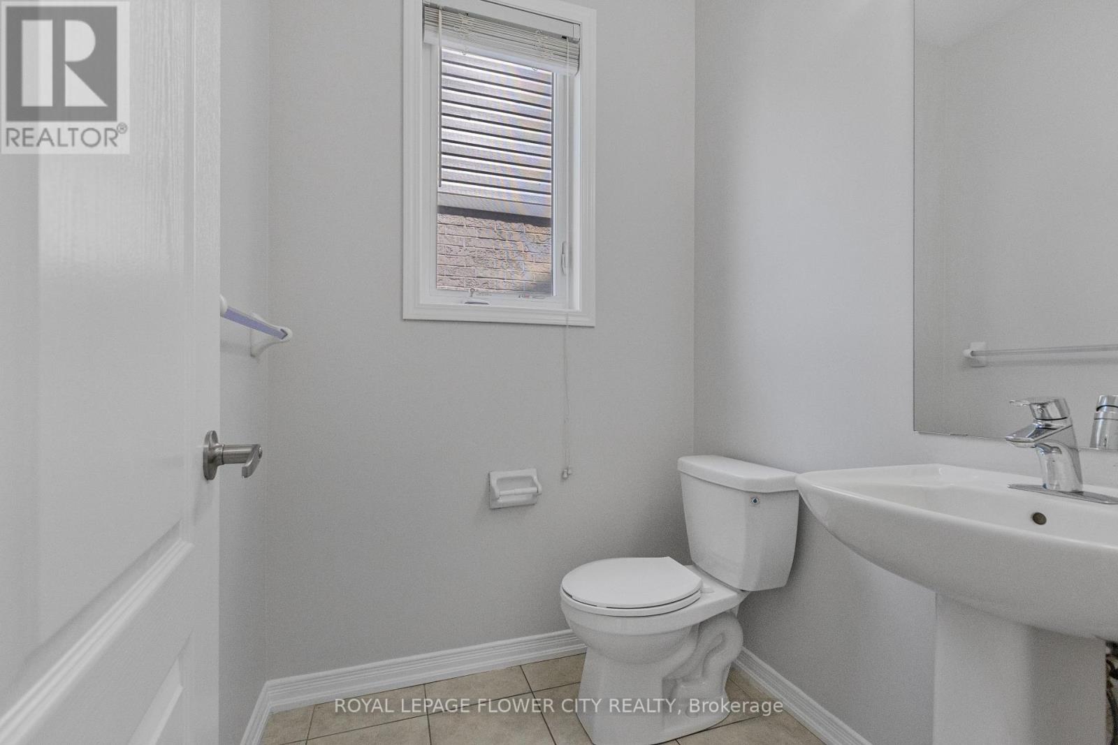 25 Munro Circle, Brant, Ontario N3T 0R1 - Photo 7 - X13482404