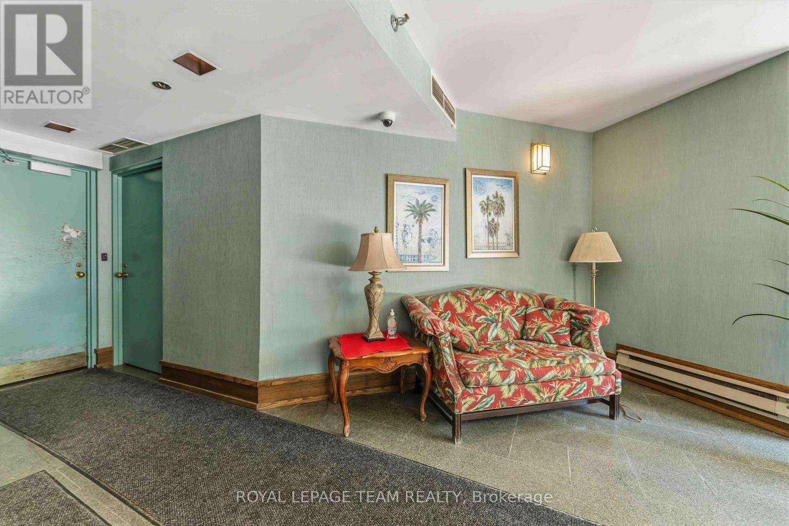 301 - 7 Kippewa Drive, Ottawa, Ontario  K1S 3G3 - Photo 6 - X13482486