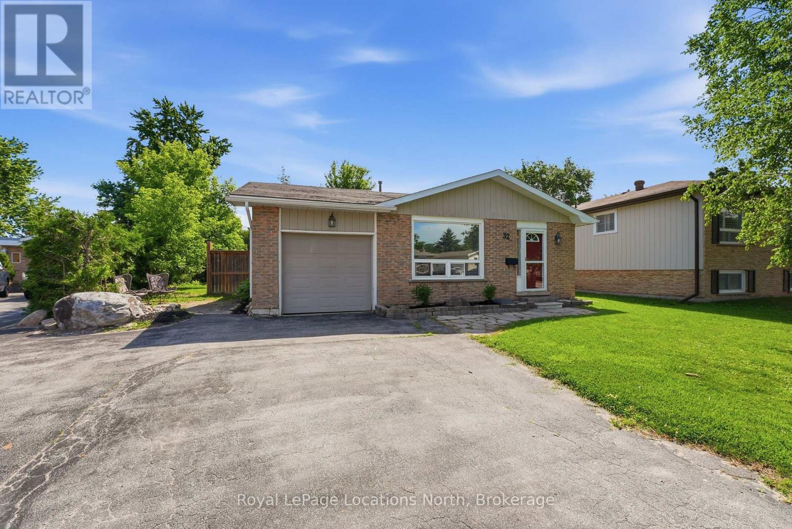 32 COURTICE CRESCENT, collingwood, Ontario