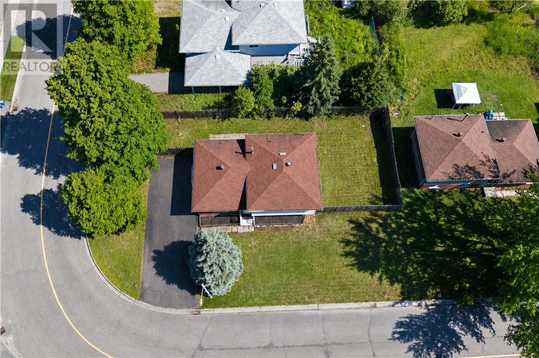 1290 Lillian Boulevard, Sudbury, Ontario  P3A 2R7 - Photo 3 - 2128765