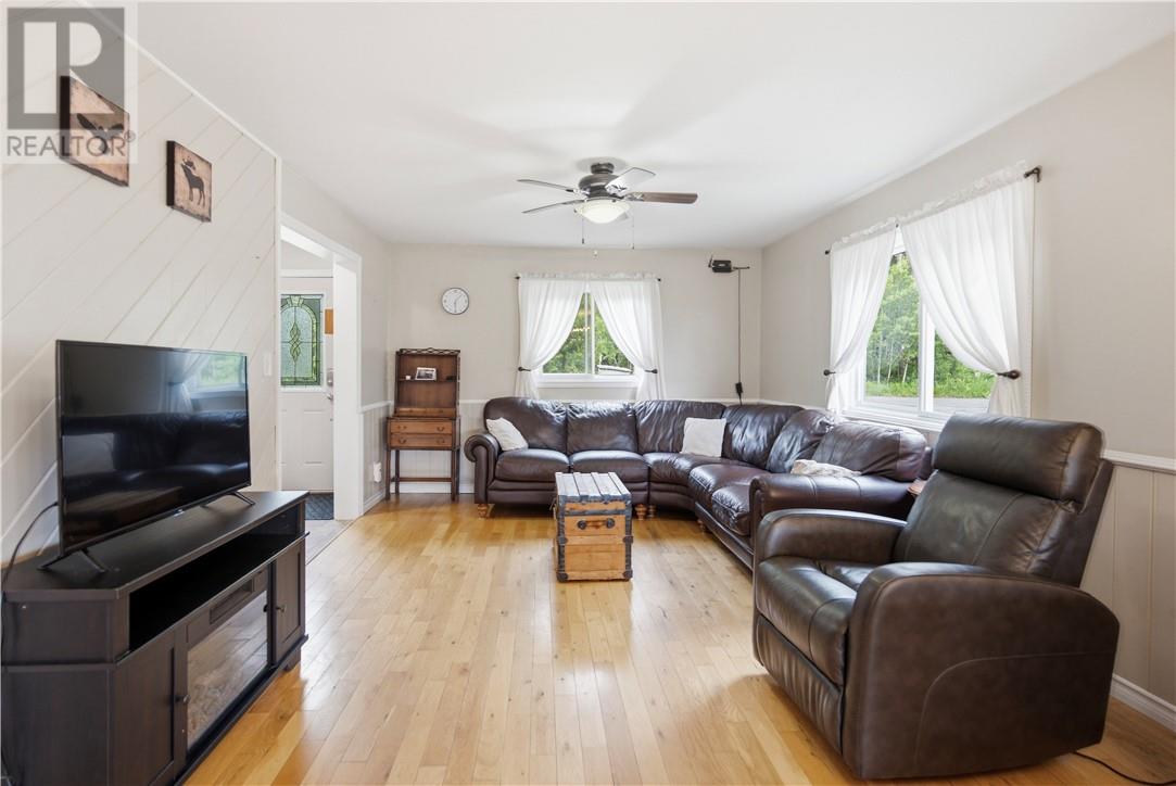 49 Rabbit Trail Road, Warren, Ontario  P0H 2N0 - Photo 7 - 2128761