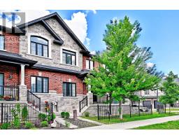 17 ZENYATTA LANE, East Gwillimbury, Ontario