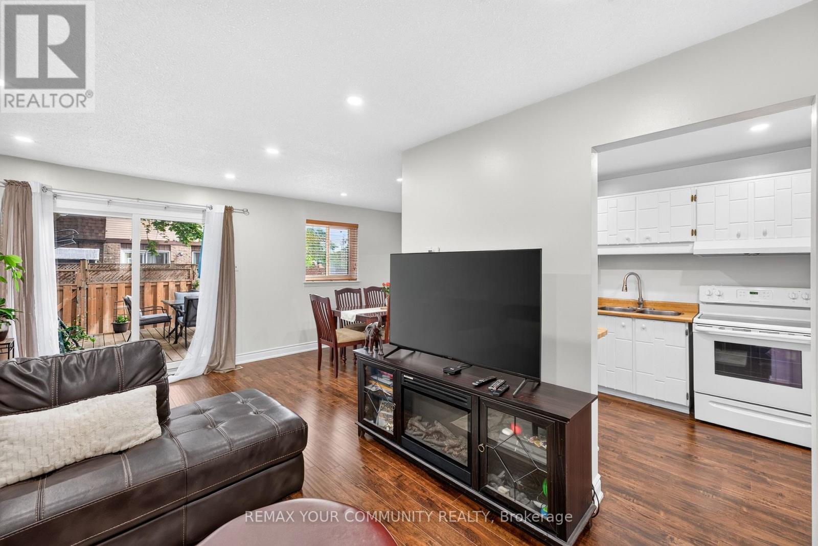 11 - 93 Hansen Road, Brampton, Ontario L6V 3C8 - Photo 14 - W13479688