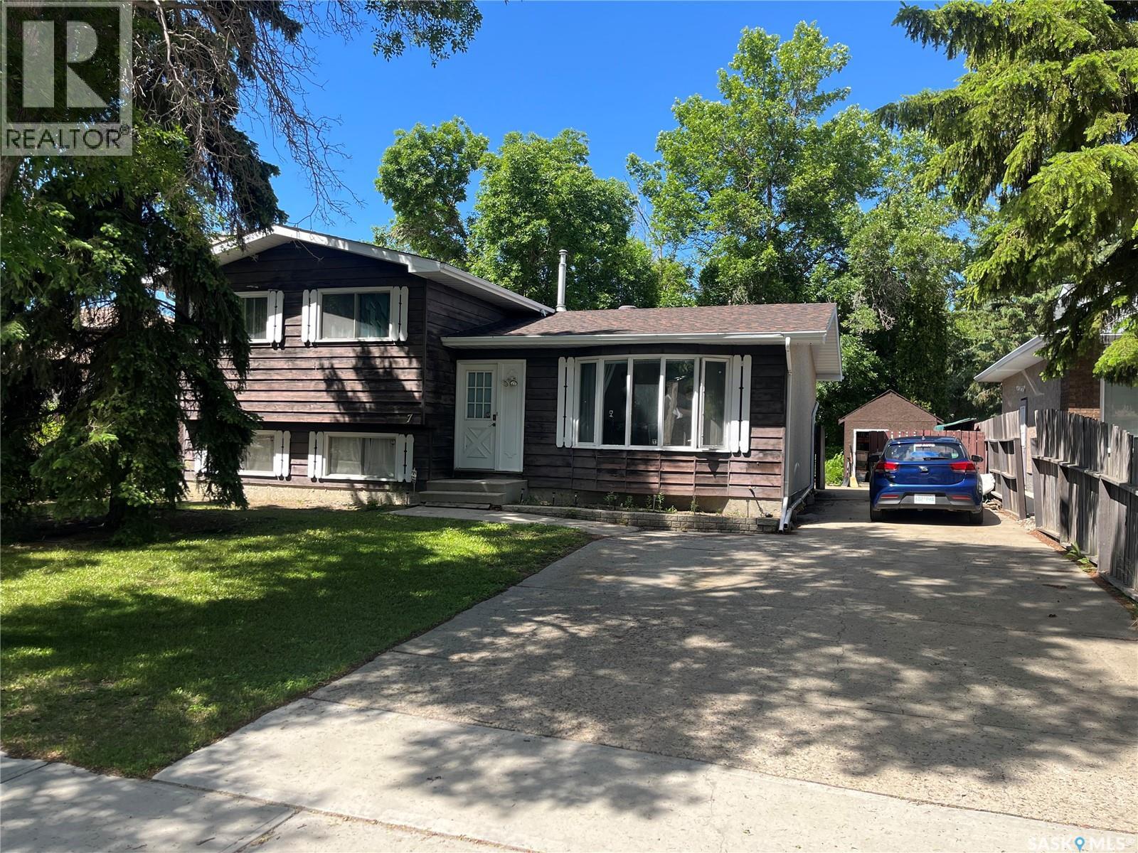 7 WATTS BAY, Regina, Saskatchewan