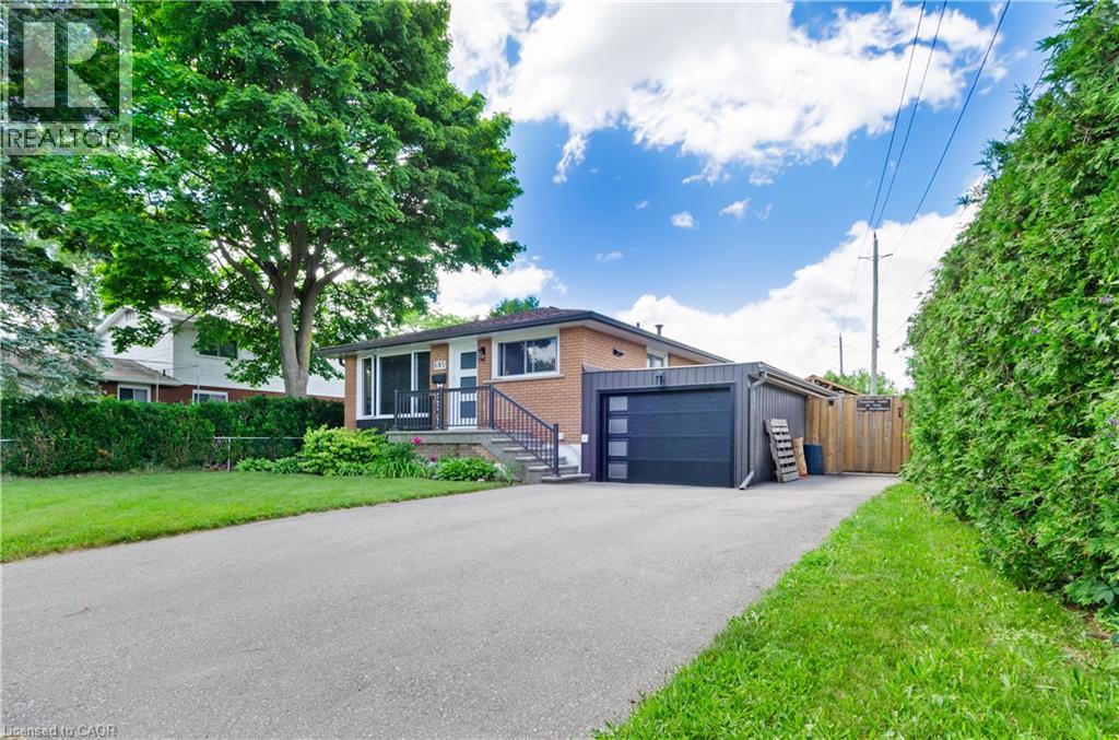 605 Grey Street, Brantford, Ontario  N3S 4X9 - Photo 2 - 40839950